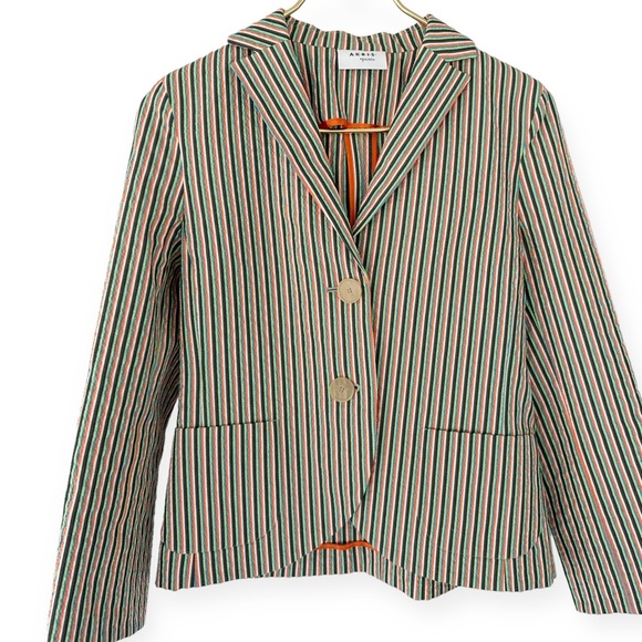 Akris Punto • Seersucker Two Button Blazer - Picture 2 of 15